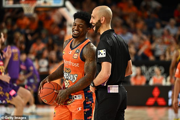 1701948705 709 Cairns Taipans vs Sydney Kings Chaotic scenes as basketball match