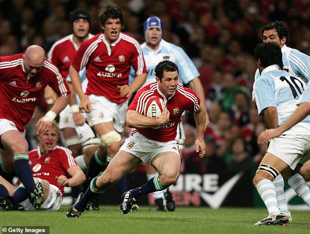 Gareth Cooper in action for the Lions in their 2005 Cardiff warm-up match against Argentina