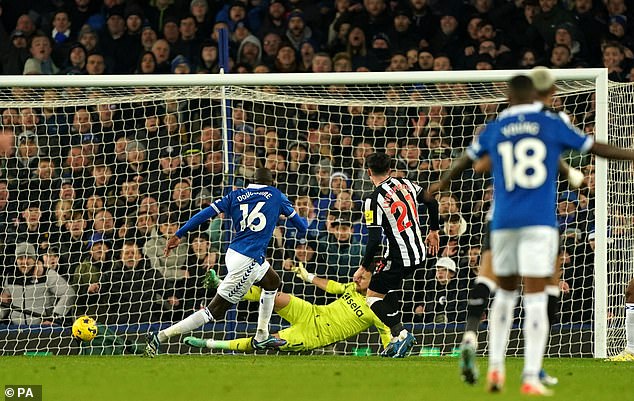 Trippier lost possession again and Jack Harrison's cross found Doucoure wide and home