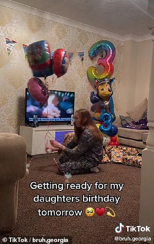 In 2021, Georgia filmed herself replacing all the decorations with balloons for her daughter's birthday