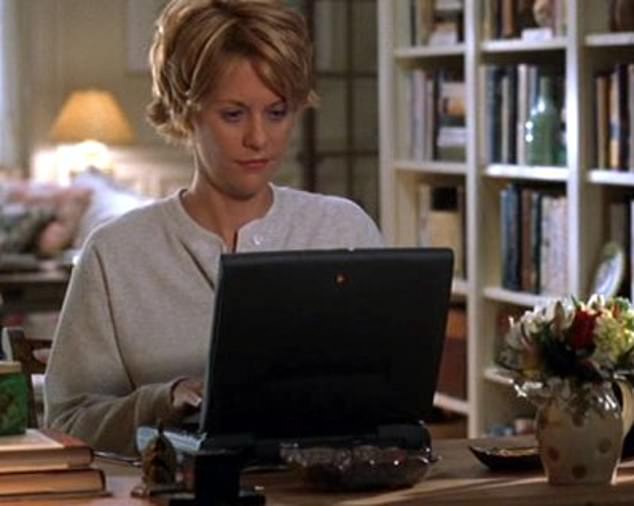 Roberts revealed that she had passed on the role to Meg Ryan in You've Got Mail