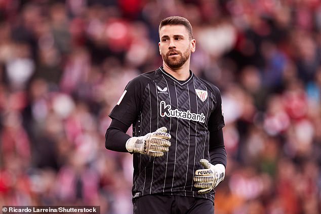 Athletic goalkeeper Unai Simon alerted the referee after being alerted to the problem by fans