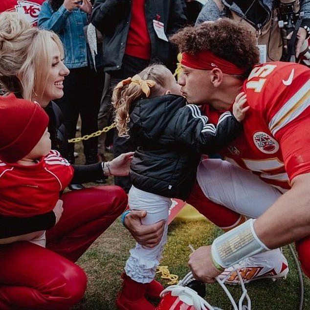 Mahomes could be seen crouching down to hug his daughter Sterling Skye, 2, while Brittany held their son, Patrick “Bronze,” 1.