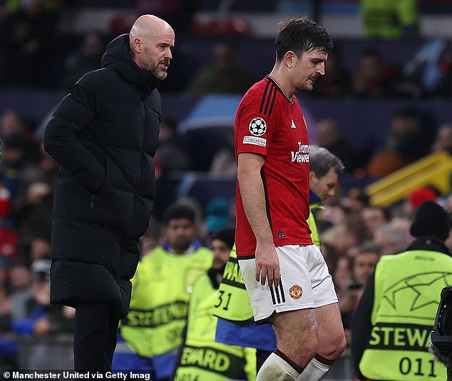 1702415660 995 Harry Maguire limps off in first half of Man Uniteds crunch