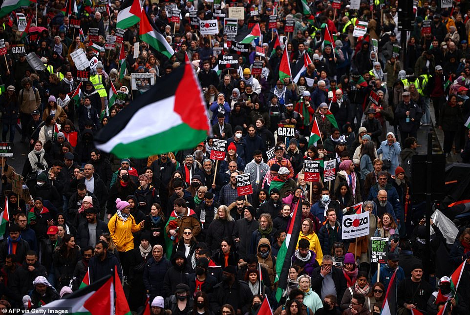 The war has moved to the United States, where Americans are pouring into the streets to protest against Israel or Palestine