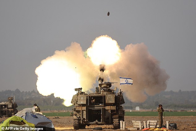 Israeli troops are shelling the Gaza Strip from the border area in southern Israel