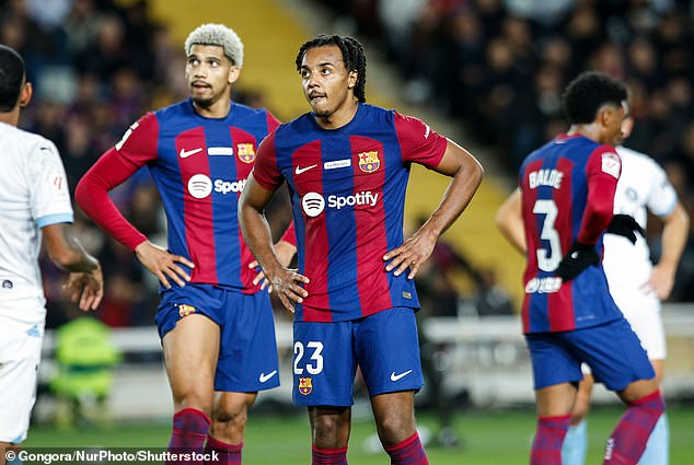 1702481722 198 Barcelonas big money footballers are banned from SHOWERING after games amid