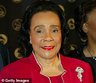 Majors suggested that Jabbari should look more like Coretta Scott King, the wife of Martin Luther King