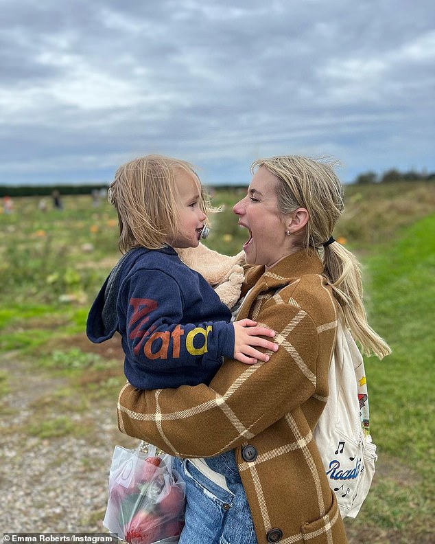 Little Rhodes' godfather is three-time Grammy winner Tim McGraw and his great-aunt is Oscar winner Julia Roberts (Emma Roberts photo November 23)