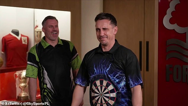 They went head-to-head in a darts-style competition, with Carragher achieving a 267-264 victory.