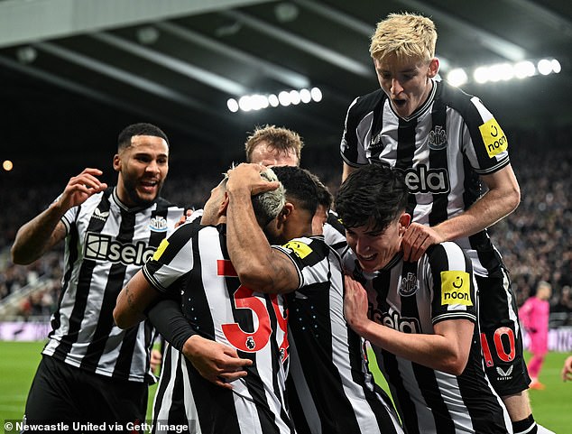 Newcastle enjoyed the 3-0 victory after Fulham were down to ten men in the first half