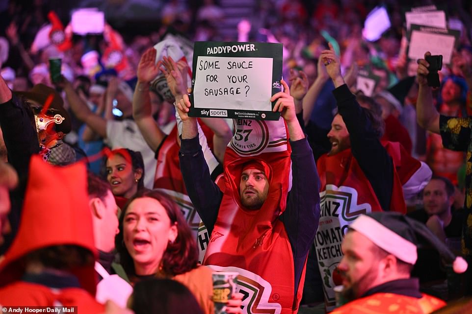 The best costumes included large ketchup bottles, with one audience member in particular snapping with a comic sign in hand