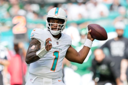 Miami's Tua Tagovailoa completed 21 of 24 passes for 224 yards and a touchdown against the Jets on Sunday.