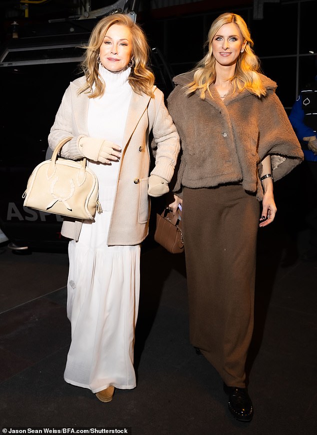 The mother-daughter duo were among the VIPs invited to the opening of the Max Mara store in the tony ski town of Colorado