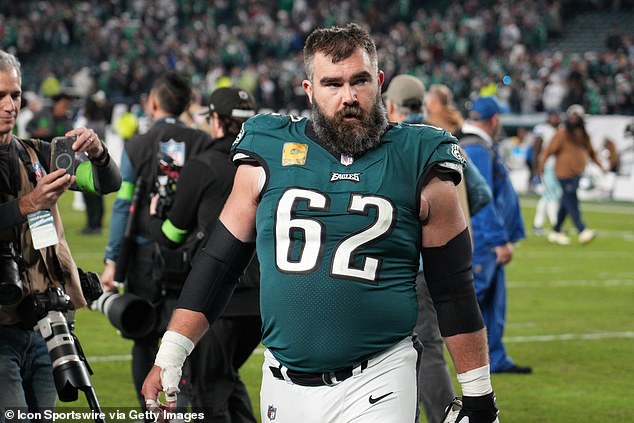 It did not go unnoticed by Jason Kelce of the Philadelphia Eagles, the team Scott is a fan of