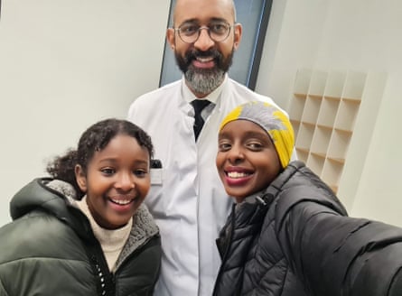 Araweelo, right, with her daughter Hoda and the German surgeon who treated her.