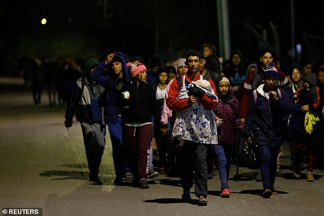Migrant caravan passes through Mexico to seek asylum at the US border