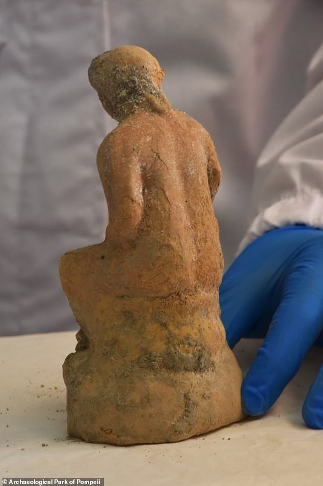 1703282398 799 Nativity like scene statues are unearthed in the ancient Roman pagan