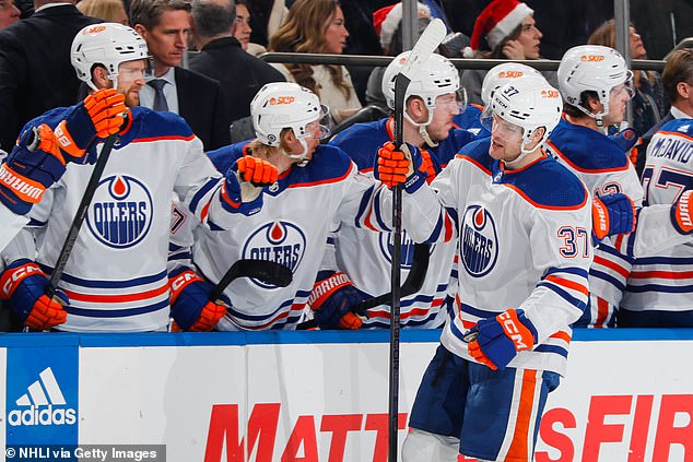 The Oilers managed to win the game 4-3 after scoring four straight goals in the third period