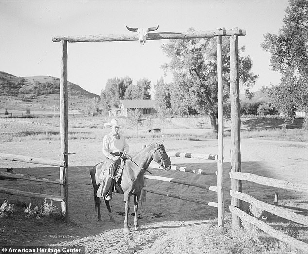 It was said that the ranch's original founder, Otto Franc, decided on the spot thanks to the help of the Shoshone Indians, who pointed him to the most fertile and lush area in the Bighorn Basin.