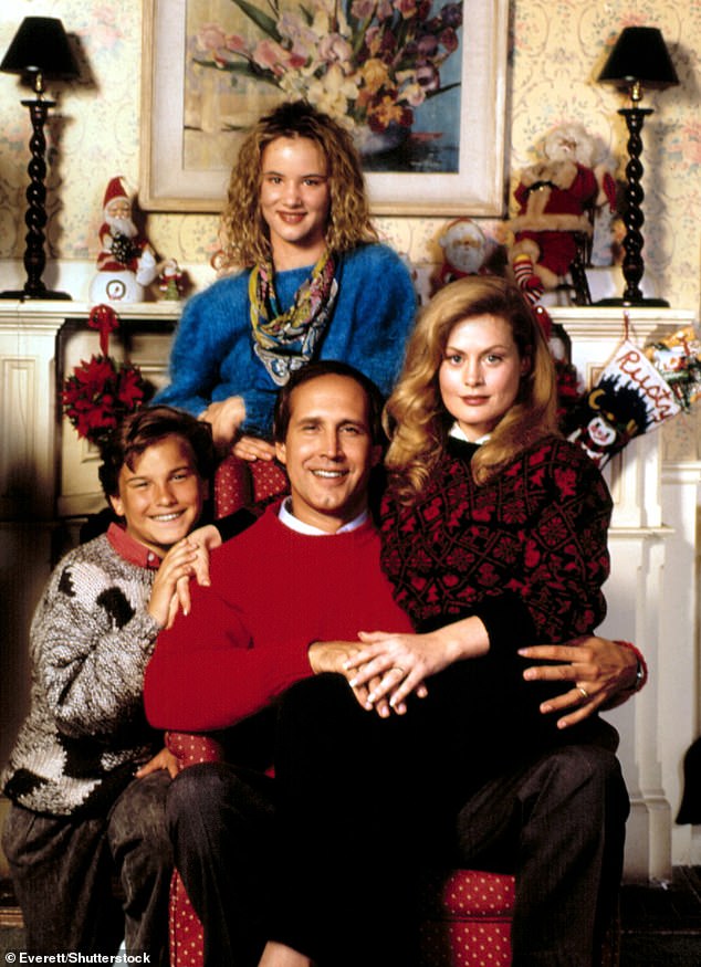 Johnny Galecki, Juliette Lewis and Beverly D'Angelo (right) pictured with Chevy as the Griswold family in National Lampoon's Christmas Vacation