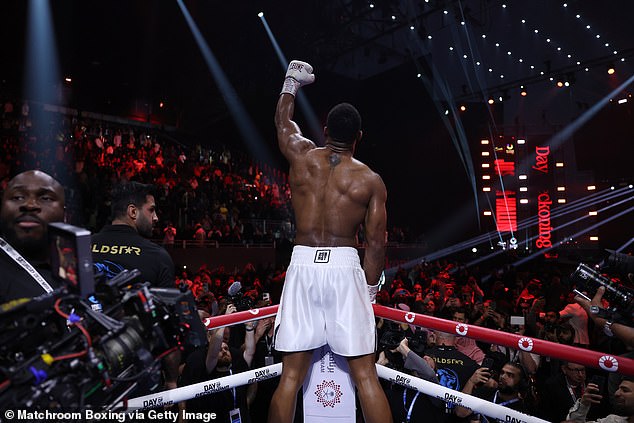 Joshua stopped Wallin in the fifth round of the fight to claim his third straight win of the year