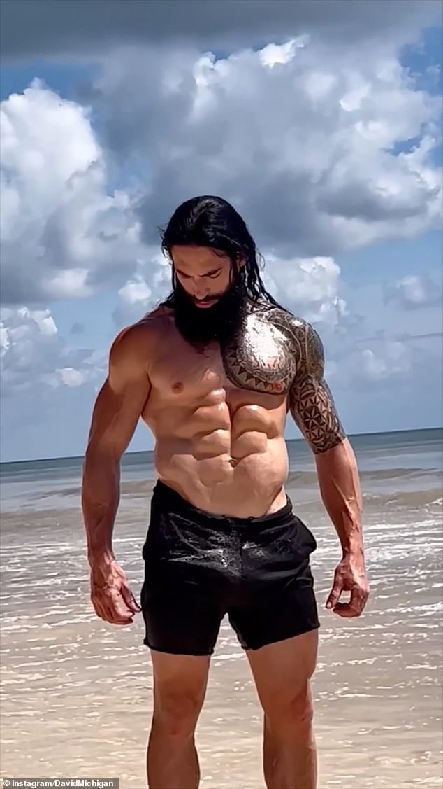 David Michigan is a famous fitness trainer who helps followers lose weight, burn fat and gain muscle - he is the third most followed male fitness influencer