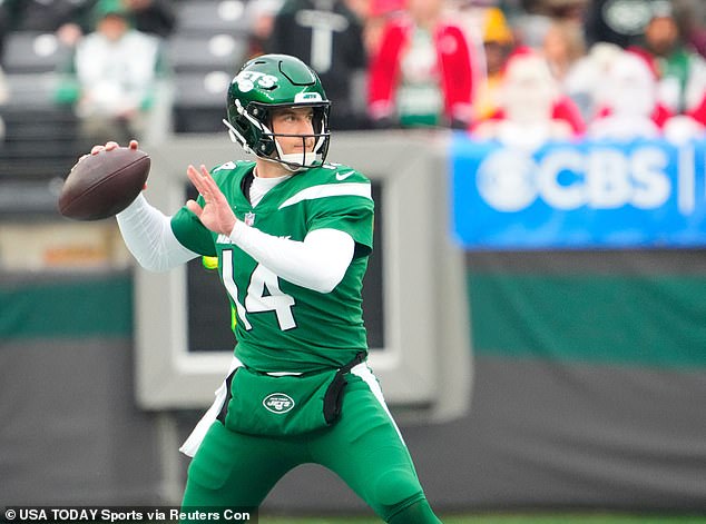 Jets quarterback Trevor Siemian threw the pass that caused the ball to hit the cameraman