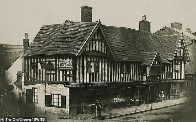 historic photo, dated 1860, of The Old Crown in Birmingham