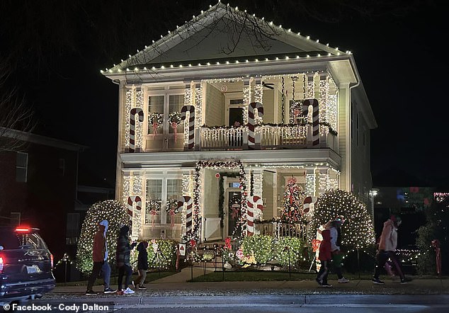 Another highlight of the city is the annual Christmas Log Parade, which takes place mid-month