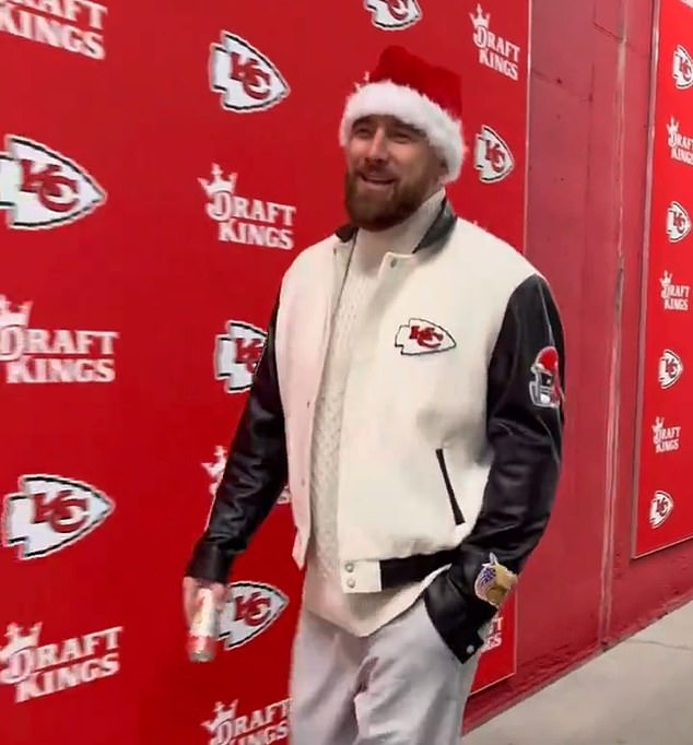 Earlier on Monday, Chiefs tight end Kelce arrived for the game wearing a Santa hat