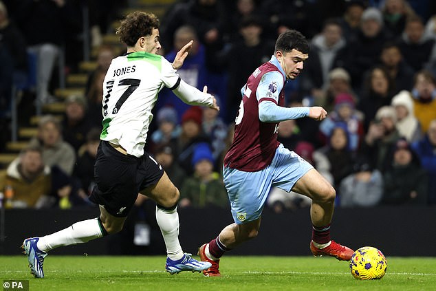 1703619272 133 Burnley 0 2 Liverpool Darwin Nunez and Diogo Jota strike to