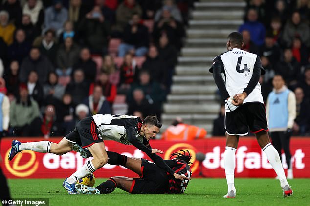 In the second half, the team was rewarded with a long-awaited penalty under pressure from Bournemouth