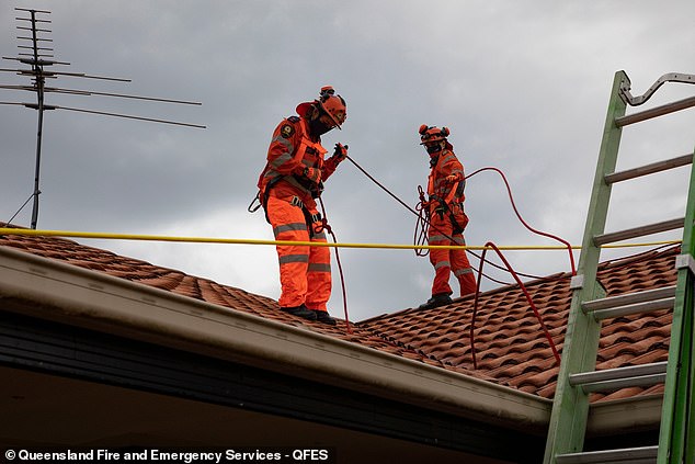 Nearly 30,000 people were left without power in eastern Melbourne and Victoria after being hit by 'unplanned' outages