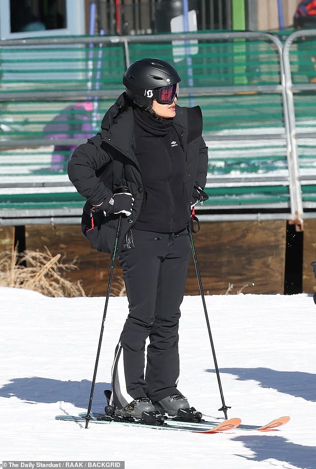 The Frida star, 57, wore all-black ski gear for the adventure, including her helmet, goggles and gloves