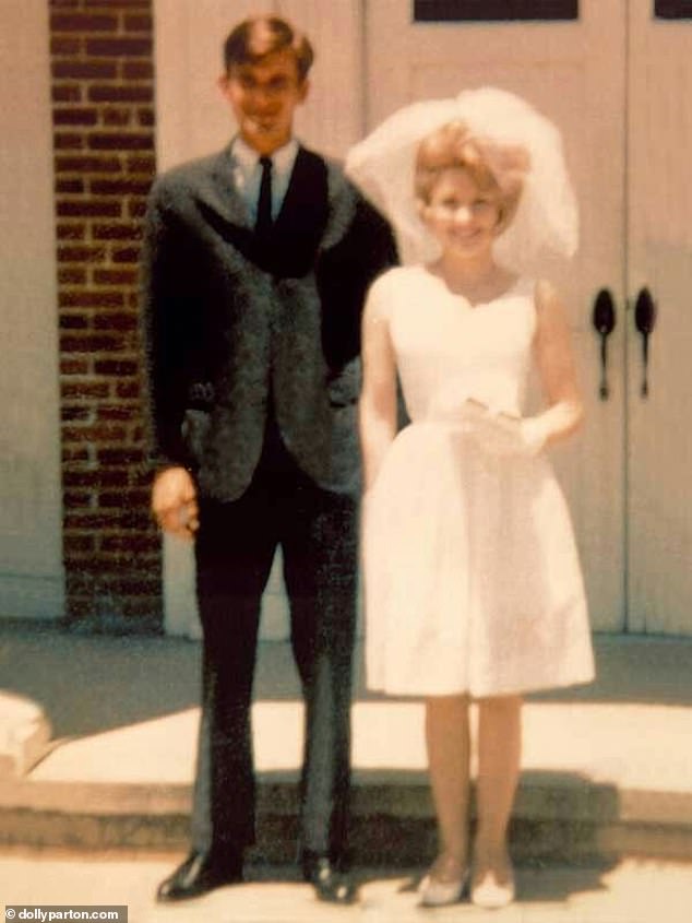 Before rising to the top of the charts with hits like Jolene and 9 to 5, Dolly, 77, met Carl outside a laundromat in 1964 (pictured at their 1964 wedding)