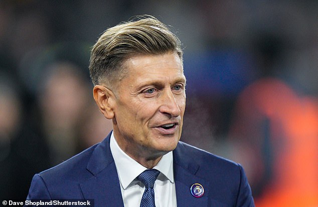 Crystal Palace chairman Steve Parish is coming under increasing pressure to sack Hodgson