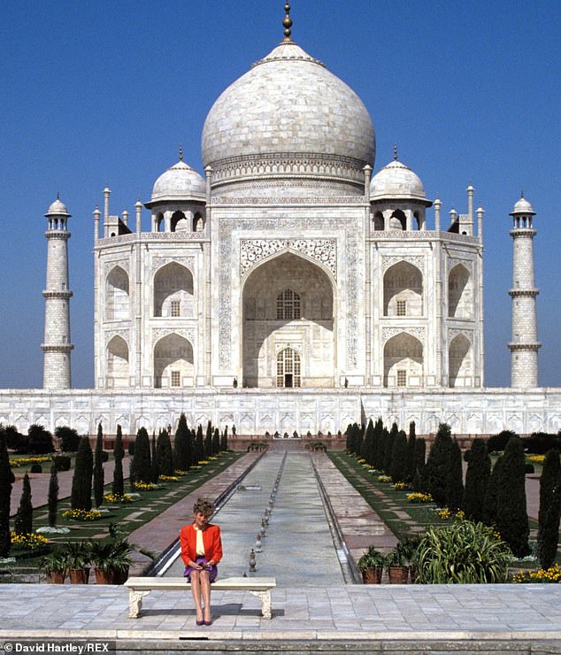 Diana wearing purple and red at the Taj Mahal in 1992