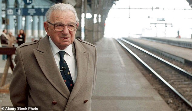 Winton in 1998, at Prague Central Station