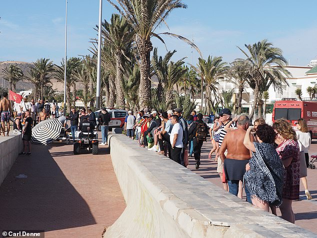 1703948671 404 Pictured Moment machete attacker flees in sea after stabbing British