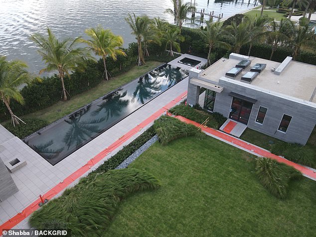 It is believed that Brady's new bachelor pad is worth somewhere in the neighborhood of $11.5 million