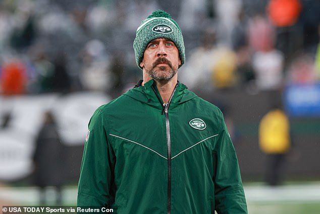 New York Jets quarterback Aaron Rodgers is expected to be cleared medially to play next week