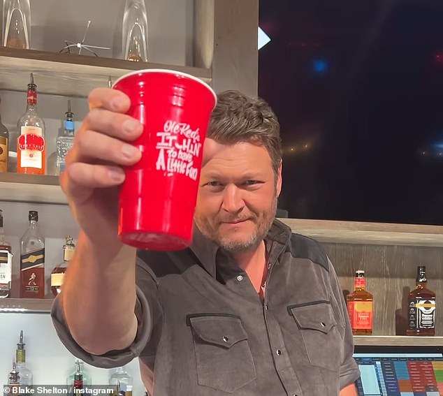 Blake Shelton has revealed his New Year's resolution is to become a teetotaler