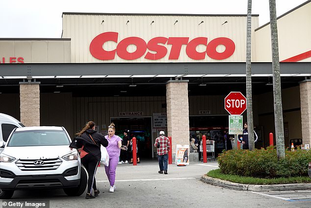 Costco stores close today (Christmas Eve) at 5:30 p.m