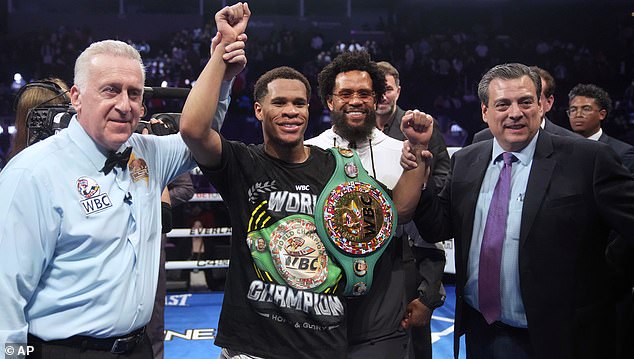 Devin Haney defeats Regis Prograis via unanimous decision to win