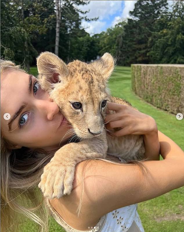 She's used to going into the lion den at her father's game park, so giving a speech to hundreds of guests at the track after dinner should be a piece of cake for Freya Aspinall.