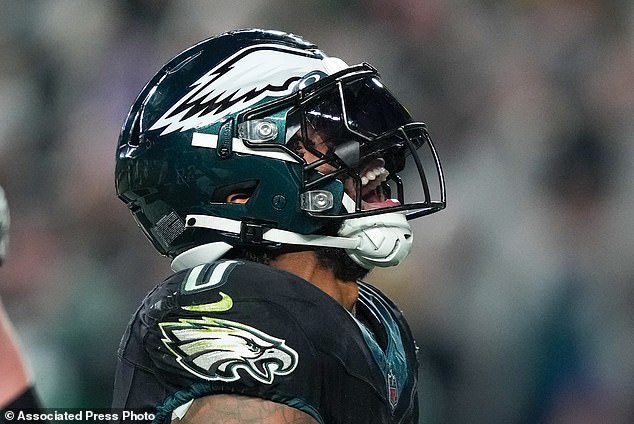 Philadelphia Eagles running back D'Andre Swift celebrates after scoring against the Giants