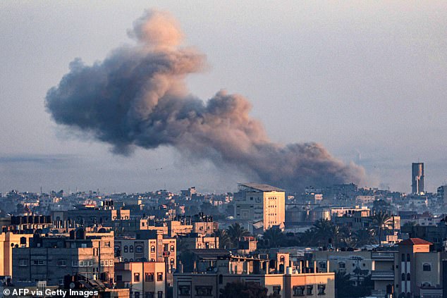 Clouds of smoke over Khan Yunis in the southern Gaza Strip during the Israeli bombardment, on December 30, 2023