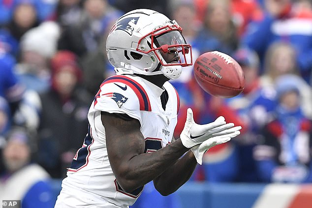 Jalen Reagor scored a sensational 98-yard kickoff return touchdown for Patriots vs.  Bills