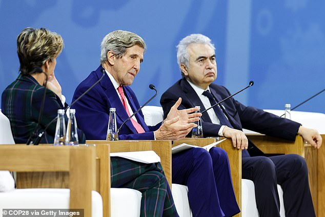 Kerry was sitting between Becky Anderson, editor-in-chief of CNN Abu Dhabi, and Fatih Birol, executive director of the International Energy Agency, when the incident occurred.